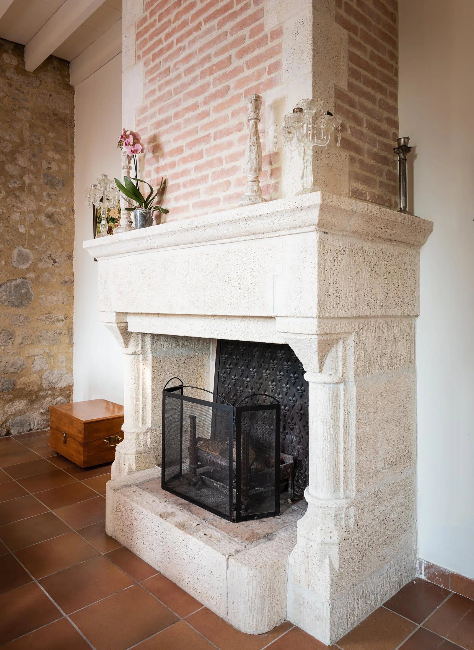 Interior of Château Lasfargues